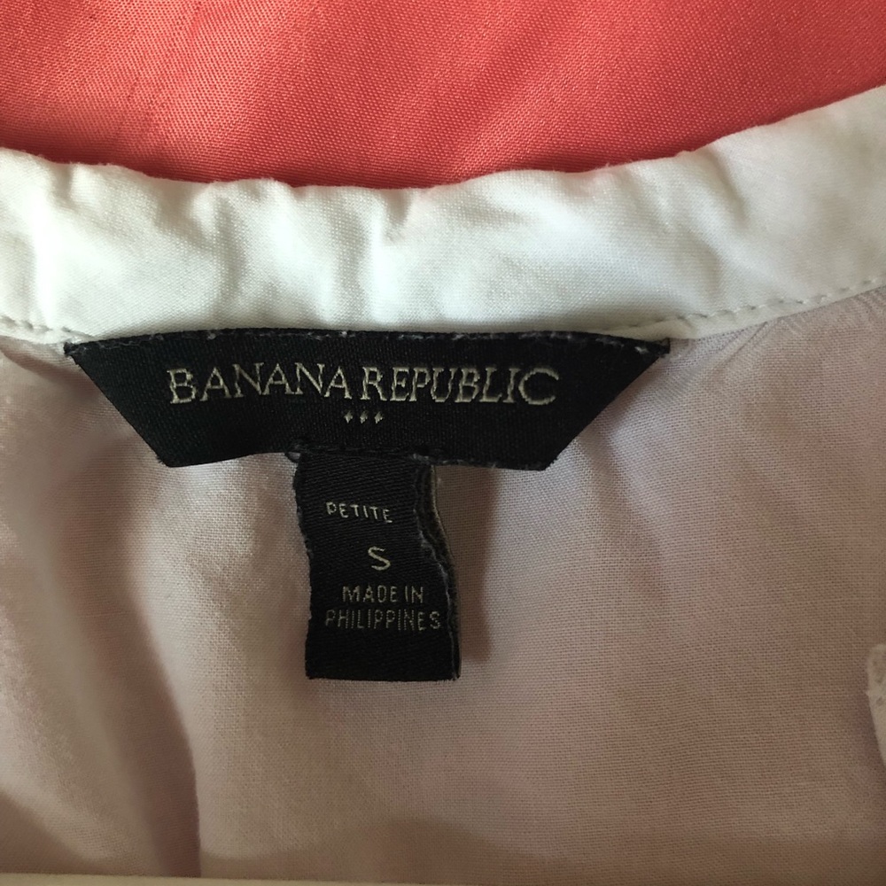 White blouse - Picture 2 of 2